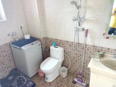 出租东街林业新村6楼70平，1.3万包物业取暖