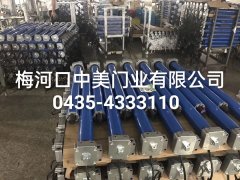 梅河口专业制作维修卷帘门，车库门，白钢门，肯德基门，玻璃门。