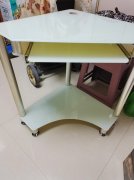 低价出售二手电脑桌
