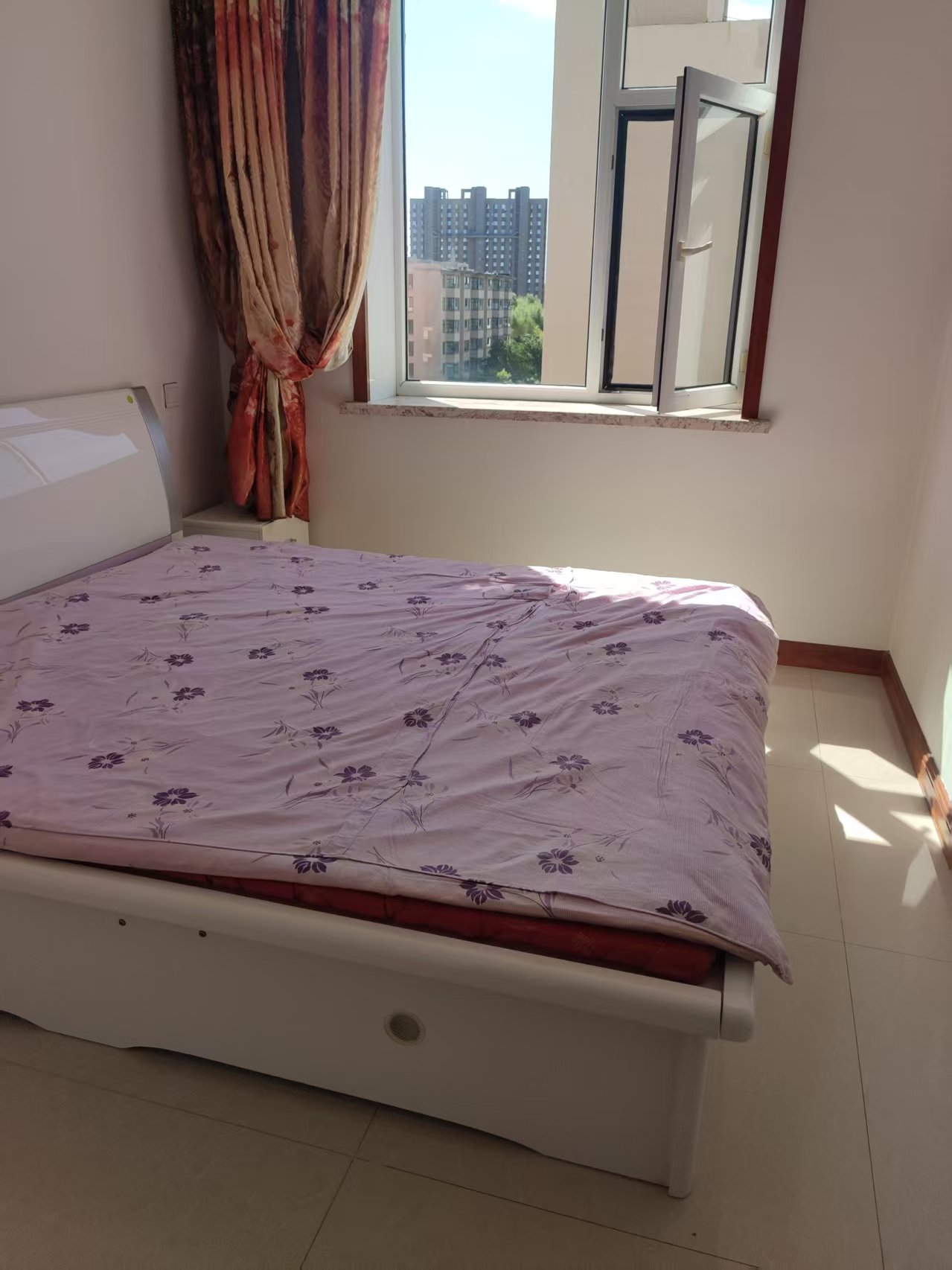 出售解放花园步梯5楼 出售解放花园步梯5楼