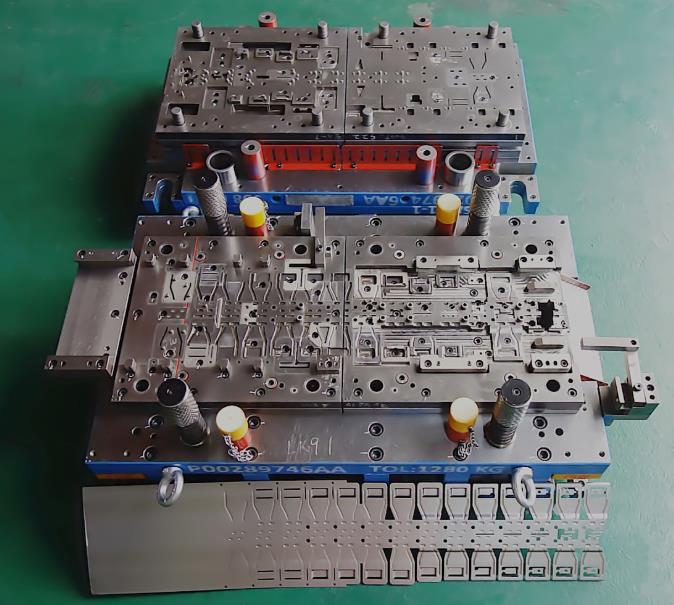 长东模具 精密冲压模具加工厂 专业生产厂家 长东模具 精密冲压模具加工厂 专业生产厂家