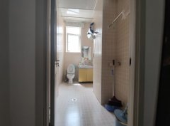 民安北苑大门口一层门市出售