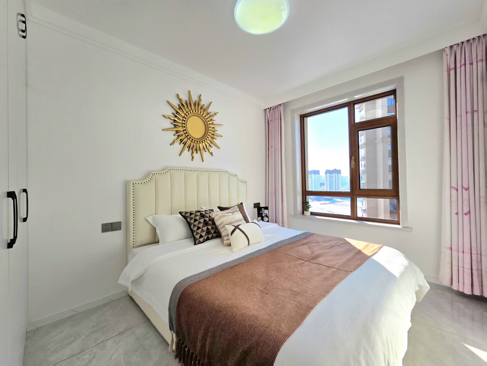 东方米兰12楼87平 东方米兰12楼87平