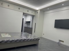 维港城阳面13楼出租，新房拎包入住，包物业取暖