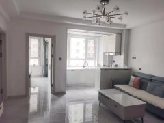 出租清华园。电梯4楼72平学区房。精装修拎包即可入住。