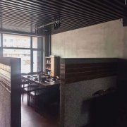 水岸人家一期门市出租、一二楼，地面墙壁棚顶完好